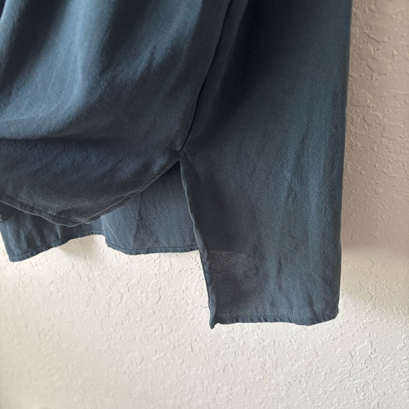 Eileen Fisher | Women's 100% Silk Georgette Crepe Tank Top Size Medium - Picture 4 of 8